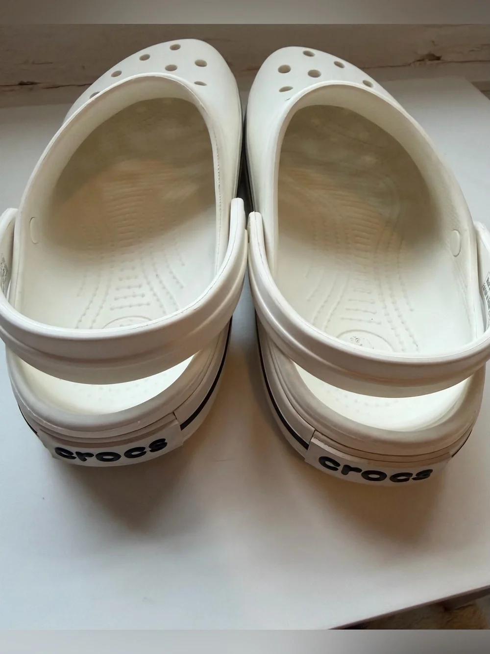 Crocs Crocband Clog White Men’s Size 8 / Women’s Size 10- Good Condition